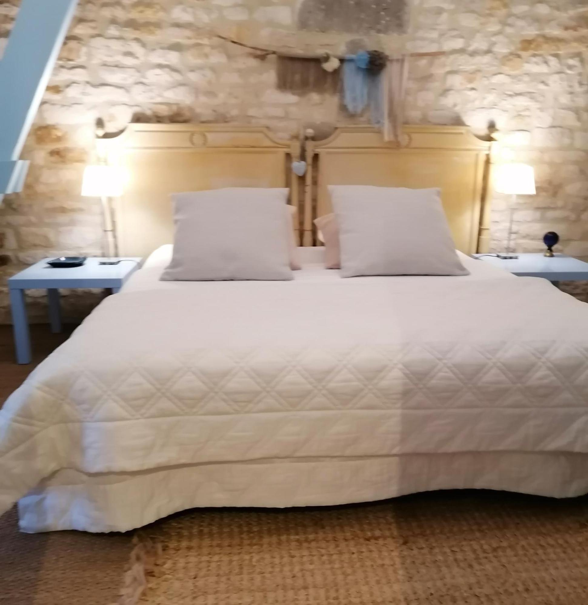 Bed and Breakfast La Malposte Reviers Esterno foto
